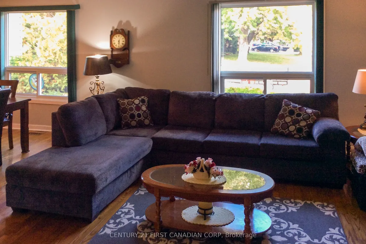 106 Angelo Drive, ON N0L 2P0