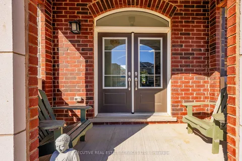 5 Drake Avenue, ON N3L 0H9