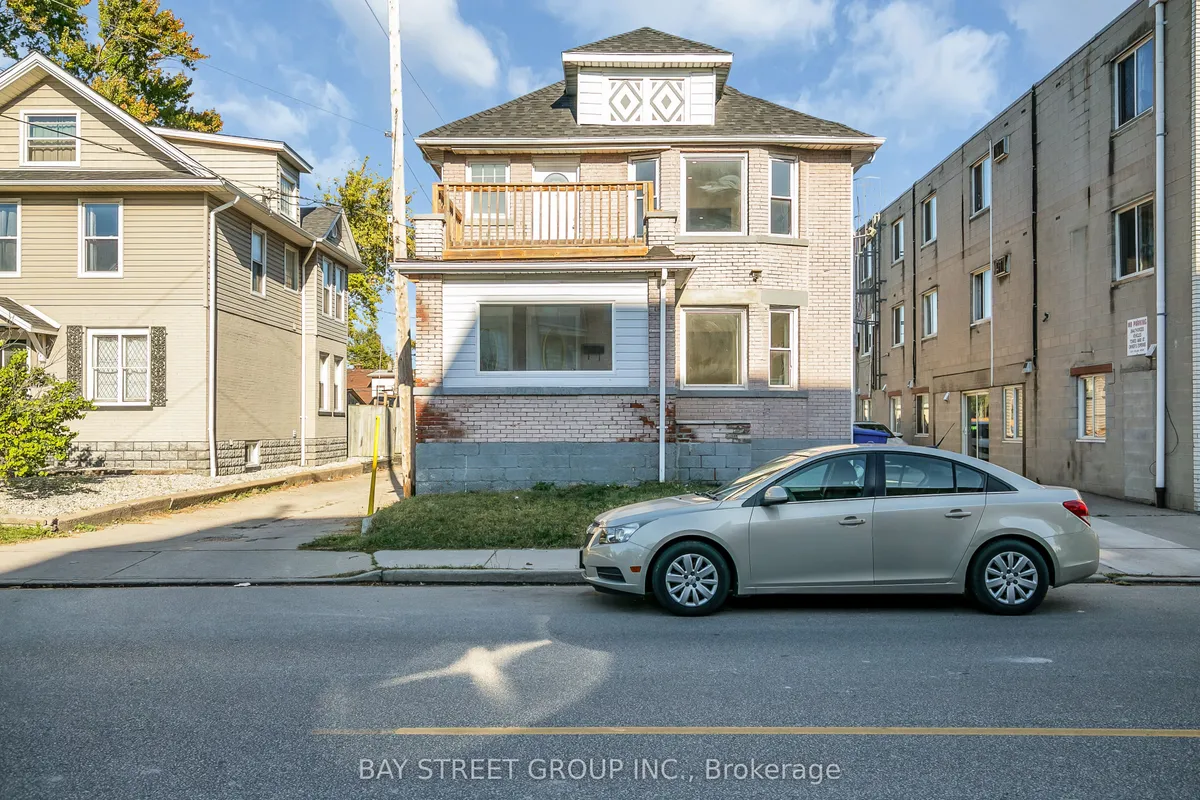 280-282 Campbell Avenue, ON N9B 2H2