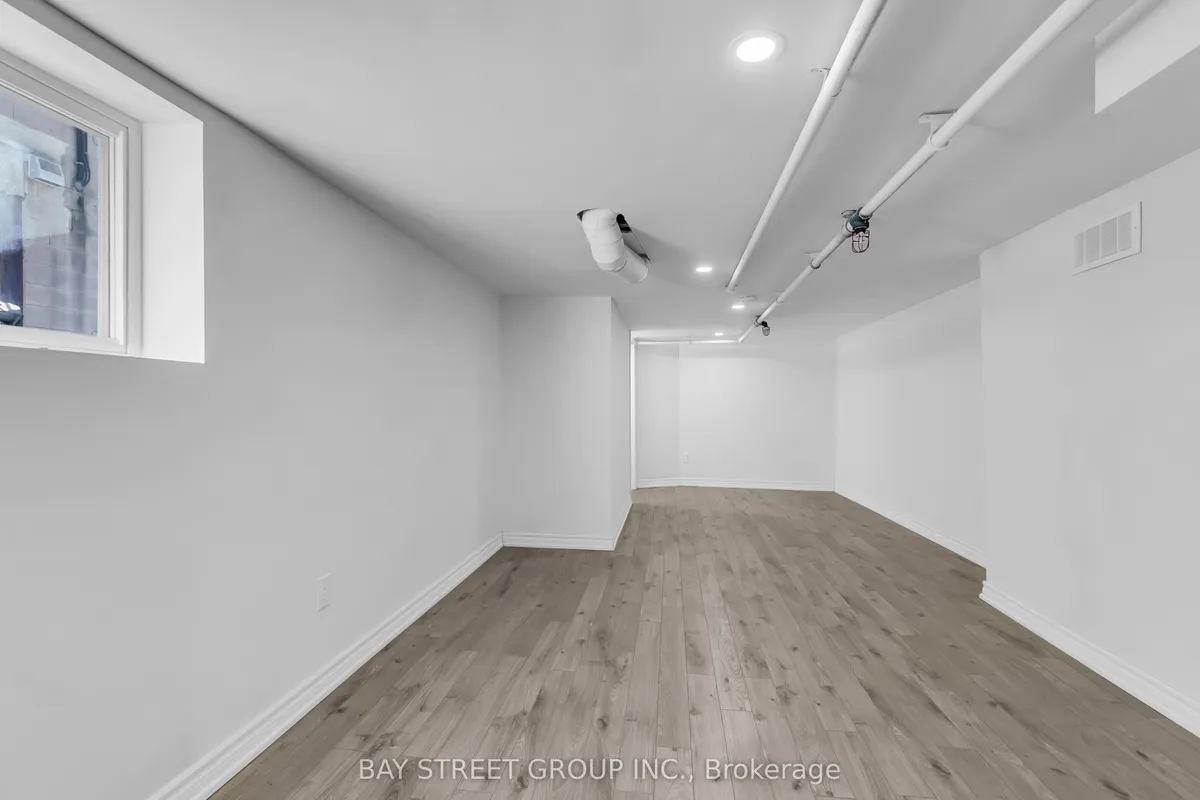 280-282 Campbell Avenue, ON N9B 2H2