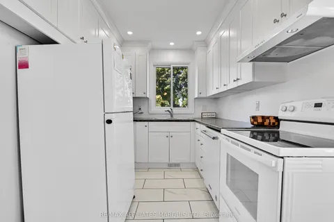 1006 SECOND Street, ON K6H 2A9