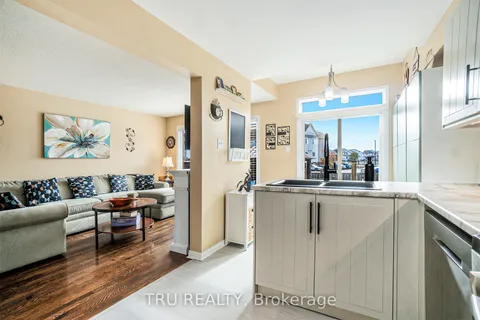 214 Arrita Street, ON K2S 0J7