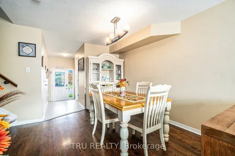 214 Arrita Street, ON K2S 0J7