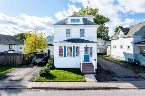 4674 Ryerson Crescent, ON L2E 1E5