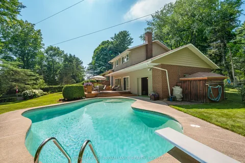 120 Cross Cemetery Road, ON K0E 1L0