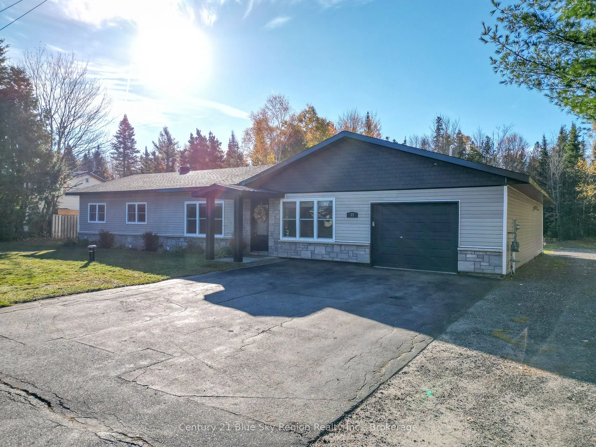 77 Berkley Boulevard, ON P1B 8G3