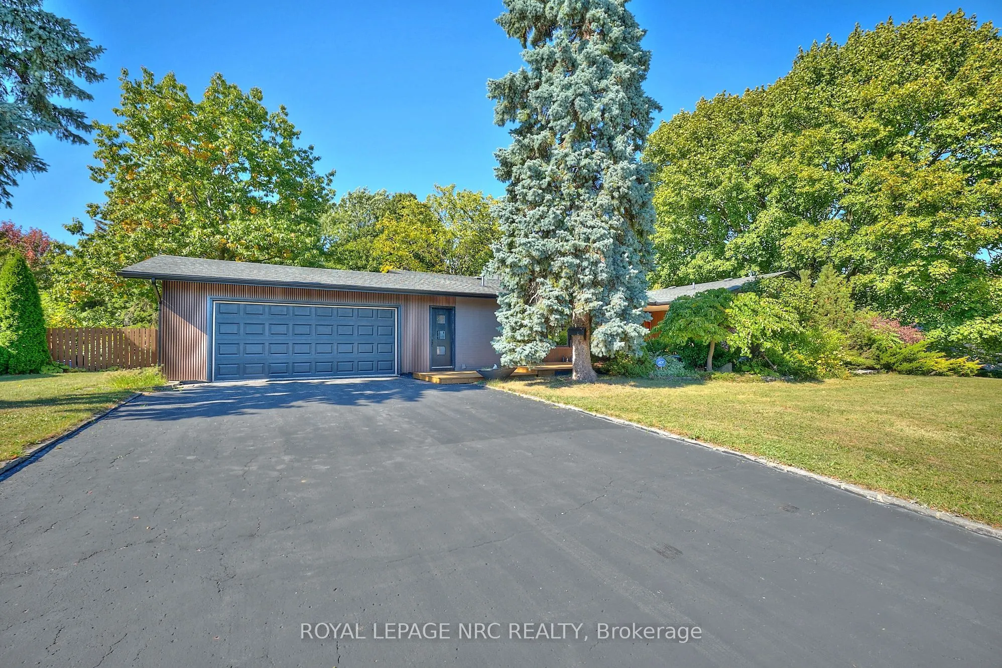 7 Woodmount Drive, ON L2T 2X8