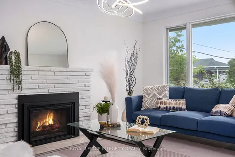 20 Newhaven Street, ON K2G 0X5