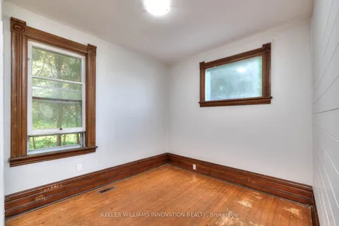 21 Huron Road, ON N0K 1N0