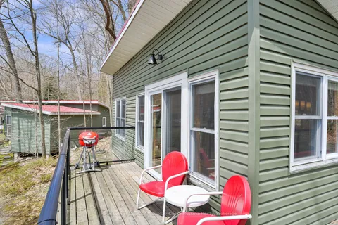 7 Silver Point Road, ON P2A 2W8