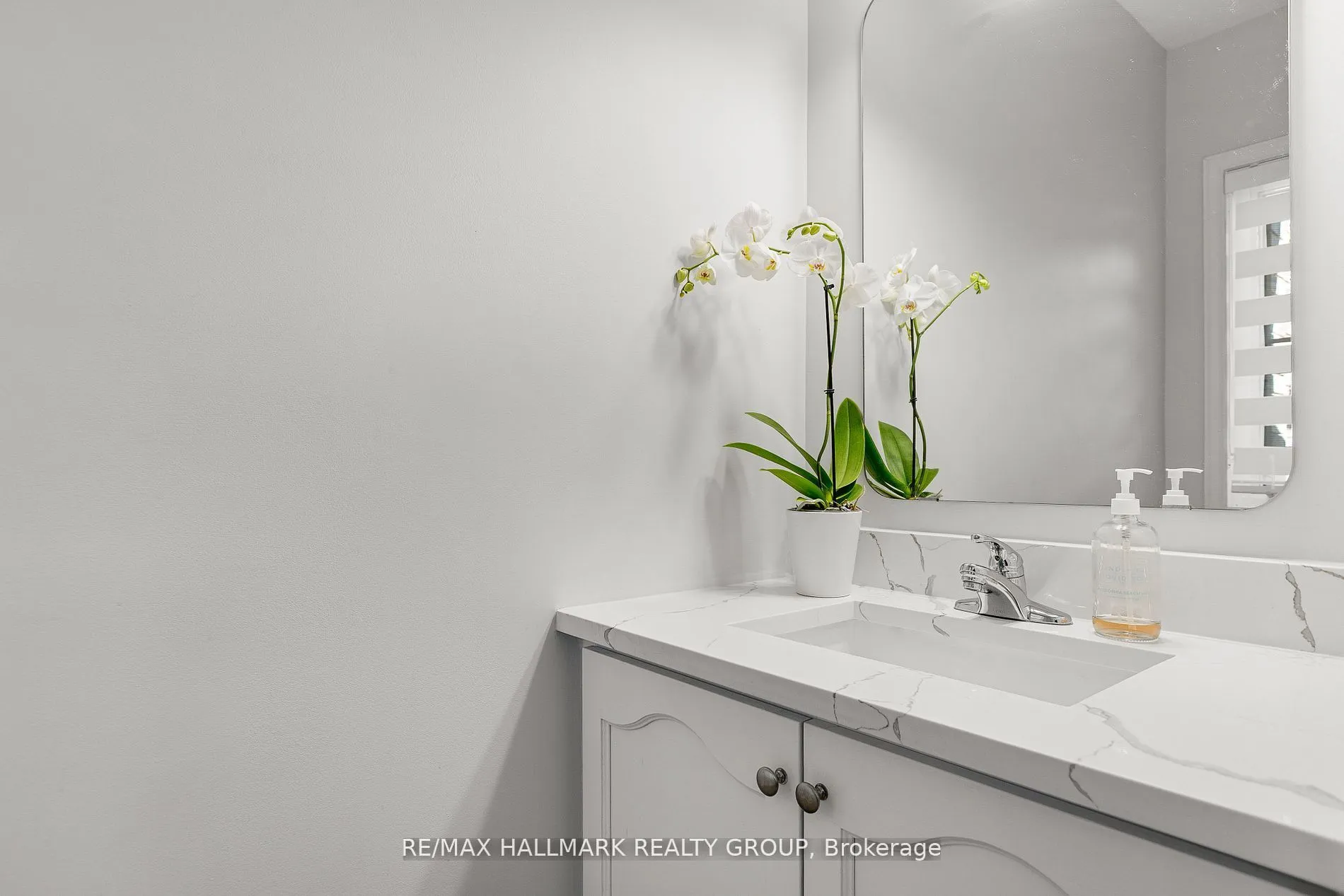 31 Saddlesmith Circle, ON K2M 2Y8