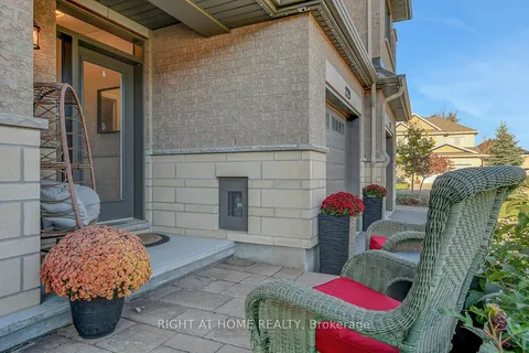 229 Purchase Crescent, ON K2S 2L7