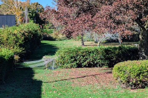 1178 Queen Street, ON N2Z 1G4