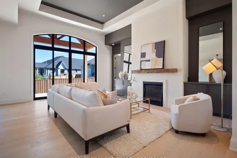 9 OAKLEY Drive, ON L0S 1J0