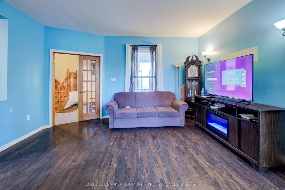 7 Robinson Street, ON L3M 3C5