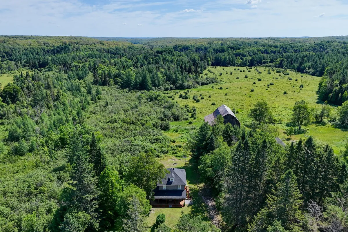 905 Starratt Road, ON P0A 1C0