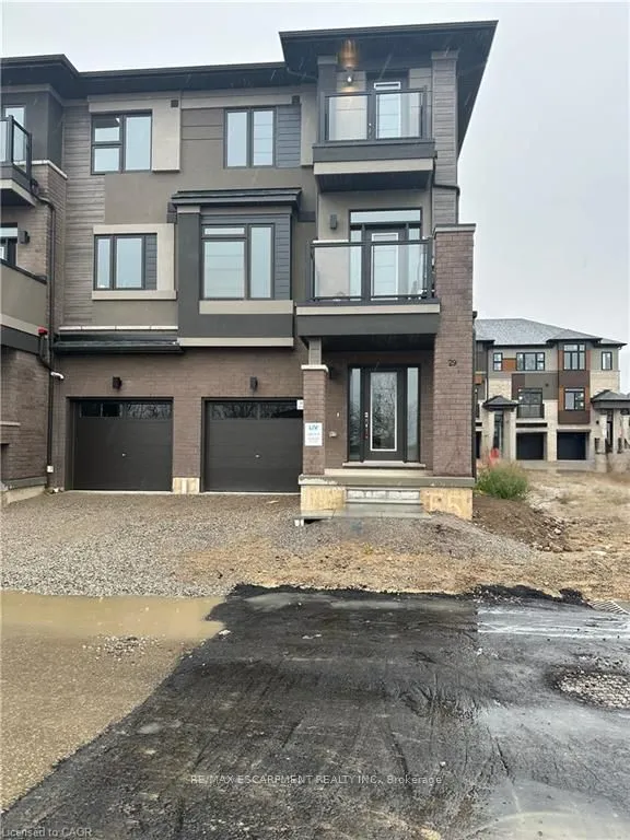 660 Colborne Street, ON N3T 5L5