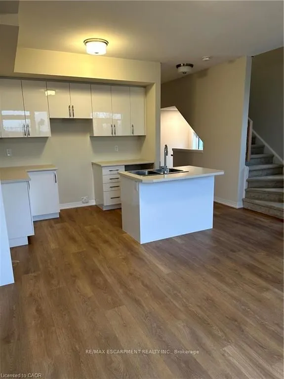 660 Colborne Street, ON N3T 5L5