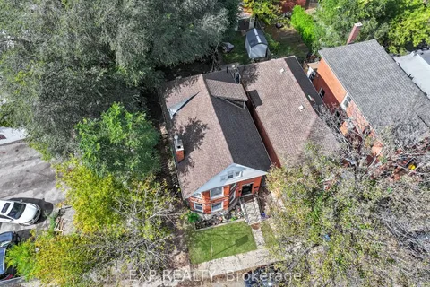 1 madison Avenue, ON L8L 5Y2