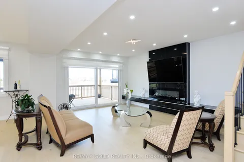 86 Grandville Circle, ON N3L 0J5