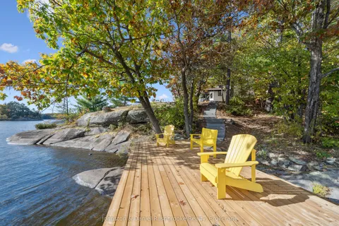 1042 El-Kee Point Lane N/A, ON P0B 1J0