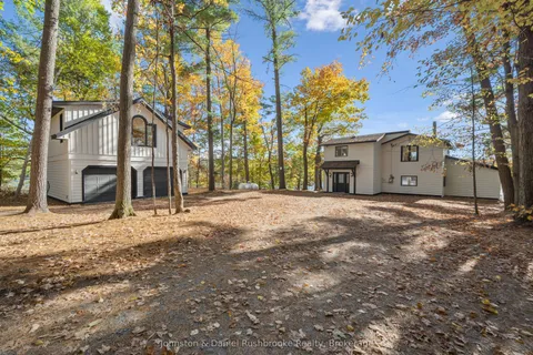 1042 El-Kee Point Lane N/A, ON P0B 1J0