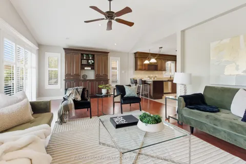 213 Dorchester Drive, ON L3M 5K8