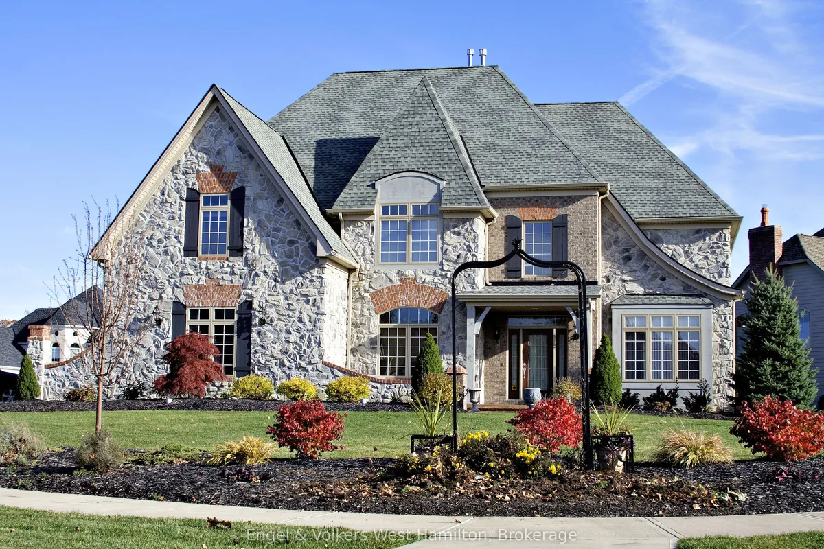 2050 Dunrobin Road, ON K2K 1X7