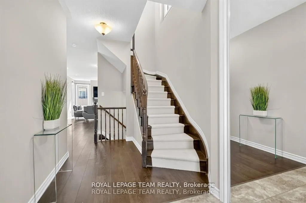 939 Whimbrel Way, ON K2J 6C5