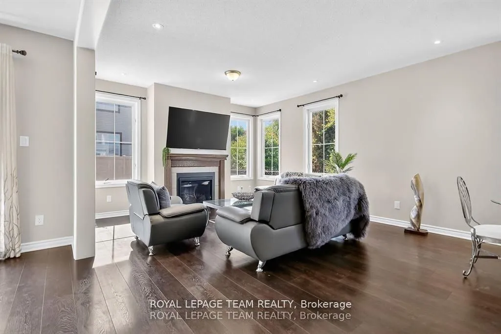 939 Whimbrel Way, ON K2J 6C5