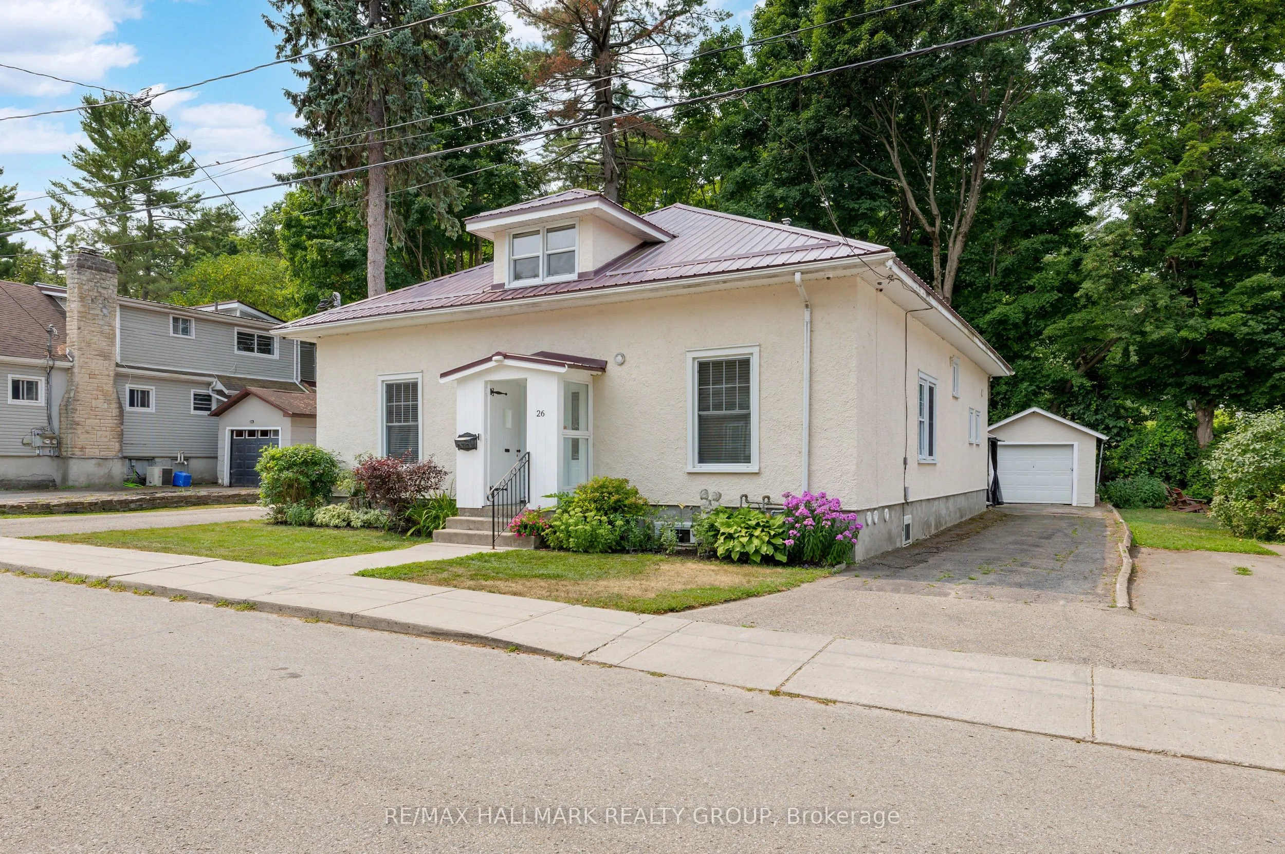 26 McCready Street, ON K6V 5N3