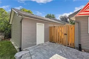 118 Main Street, ON N0J 1P0