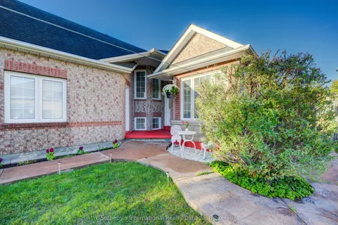 147 St. Lawrence Drive, ON L3C 7H6