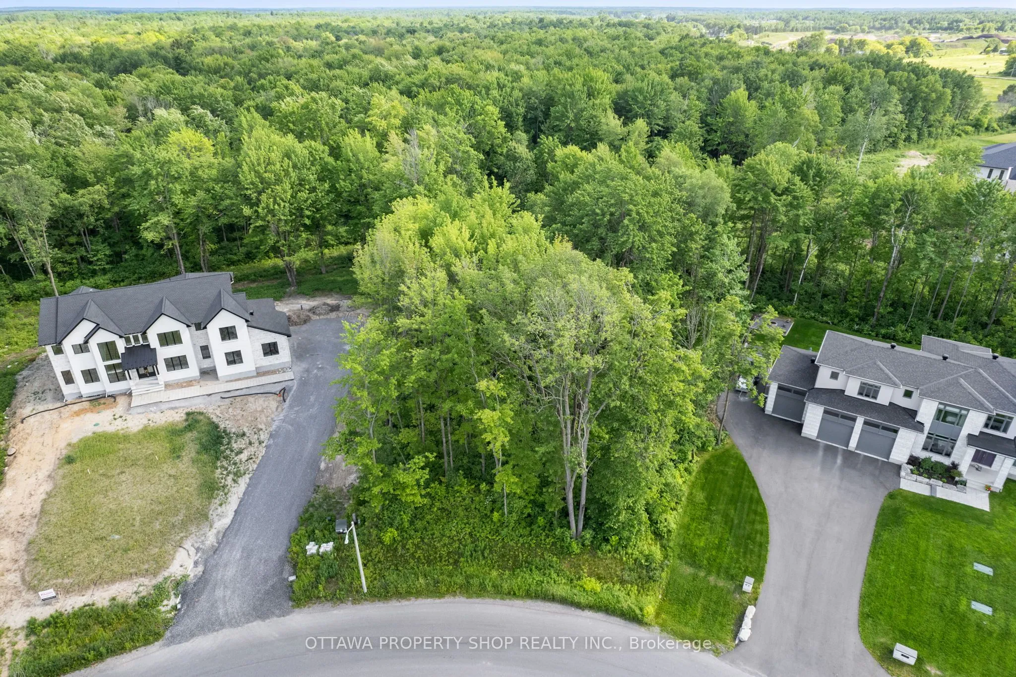 583 Shoreway Drive, ON K4P 0G3