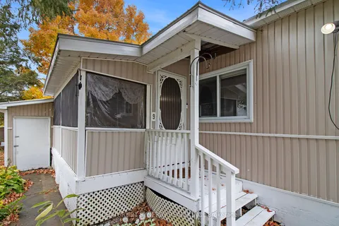 9 Bridle Path, ON K2A 0J4