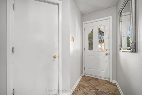 29 Hummingbird Crescent, ON K2J 3A5