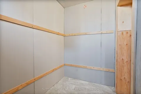 3833 Campbell Street, ON N6P 0J7