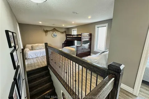 18574 ERIE SHORE Drive, ON N0L 1A0