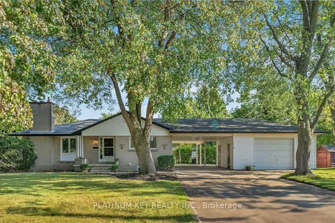 112 Ontario Street, ON N7G 1B6