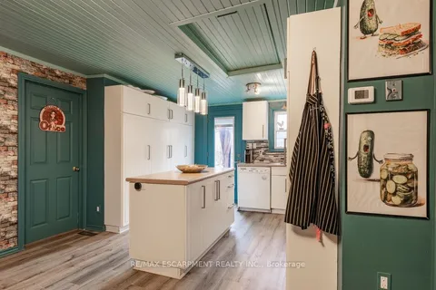 4671 Ferguson Street, ON L2E 2Z3