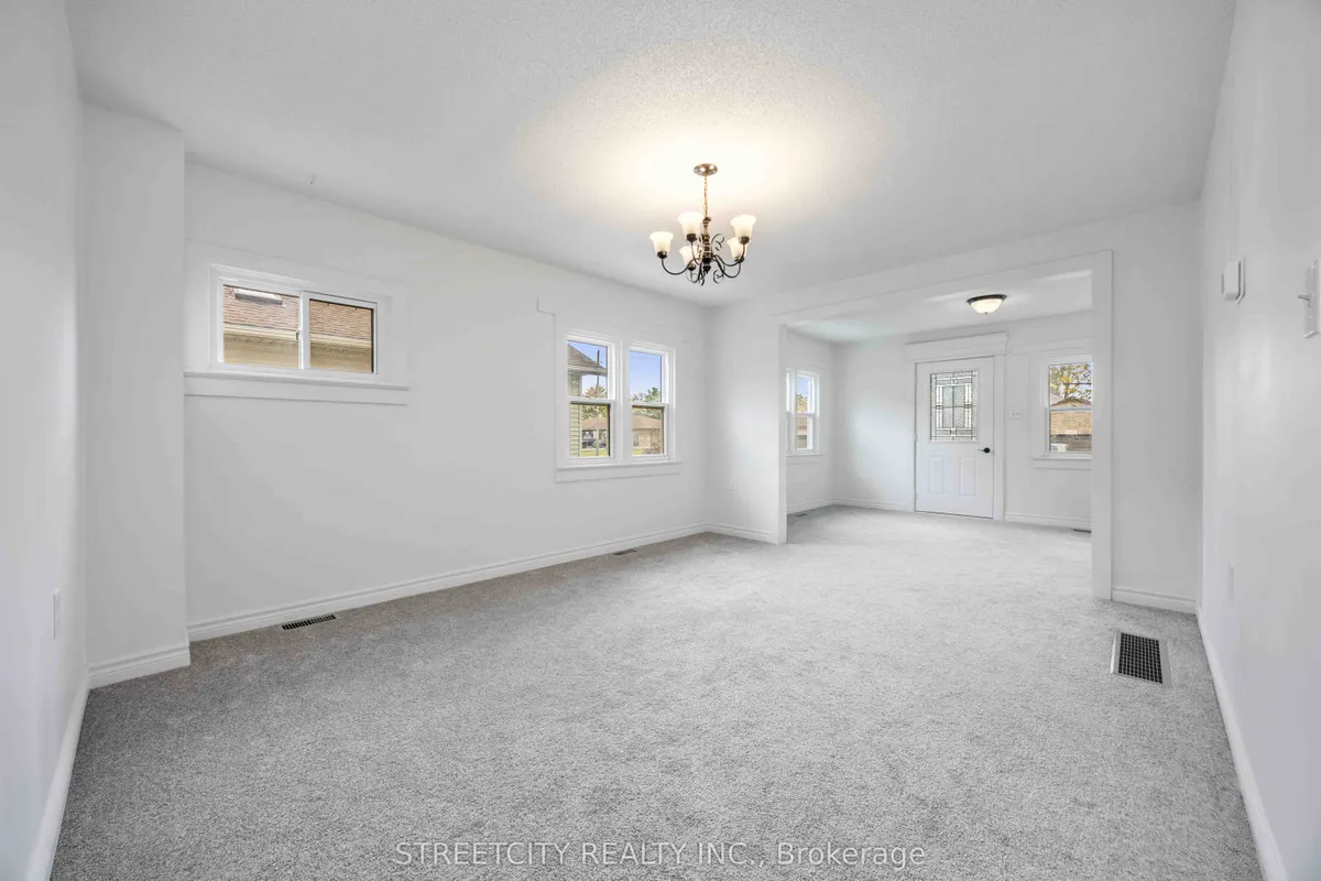 4482 Petrolia Line, ON N0N 1R0