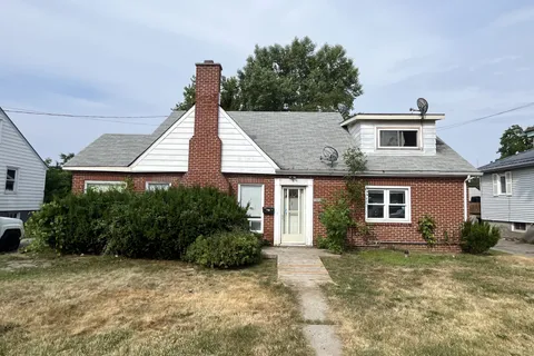 322 COLEMAN Street, ON K8P 3J2