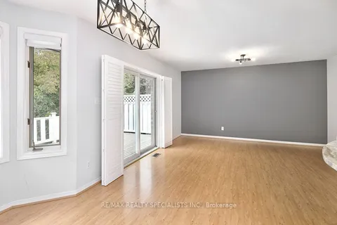 56 Middle Avenue, ON N4L 1A8