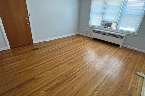 1755 KING Street, ON L8K 1V6