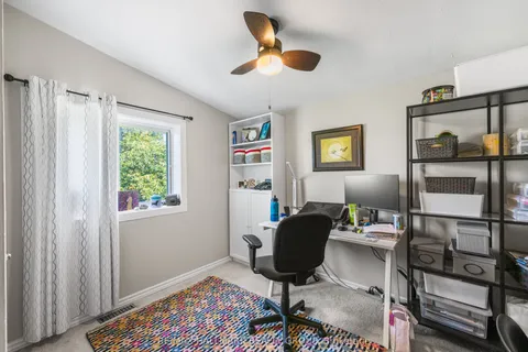 1305 DORCHESTER Avenue, ON K1Z 8E8