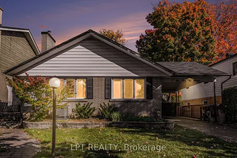 1517 Caverley Street, ON K1G 0X9