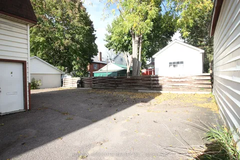 47 - 51 Raglan Street, ON K7V 1N7