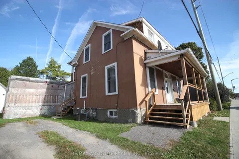 37 Raglan St Street, ON K7V 1N7