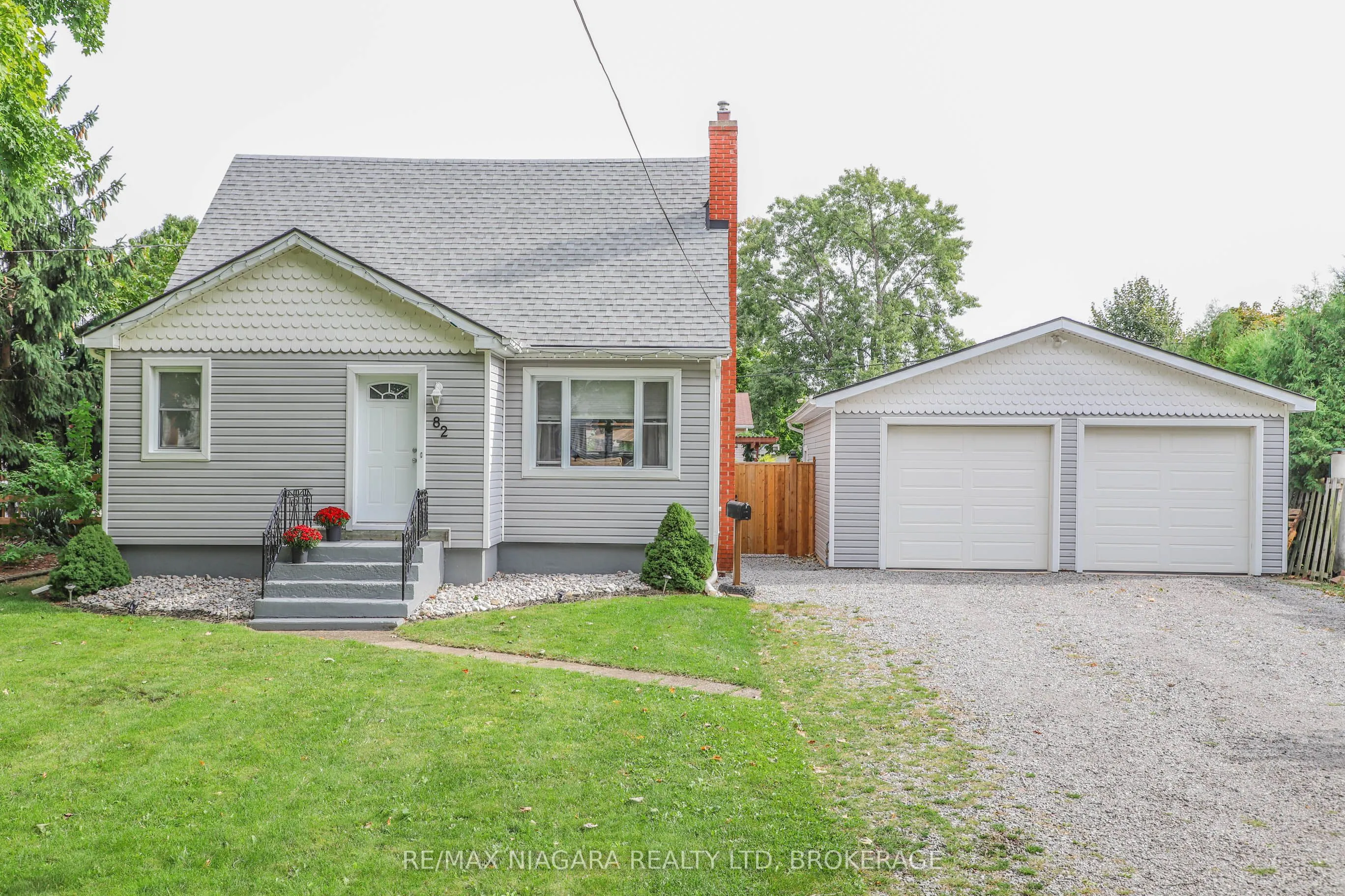 82 Devon Road, ON L2N 1X6