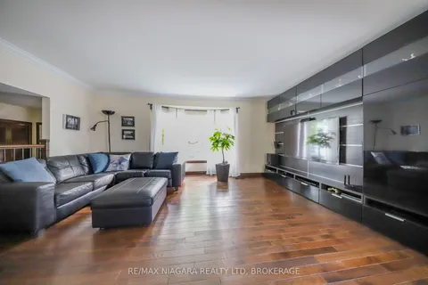 19 Jessica Drive, ON L2M 6V9